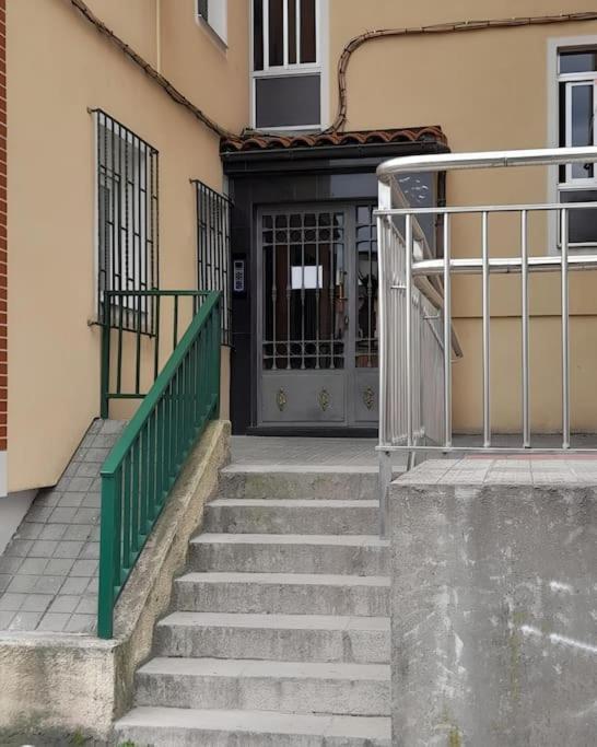 Calida Estancia Descubre La Ciudad Бильбао Экстерьер фото