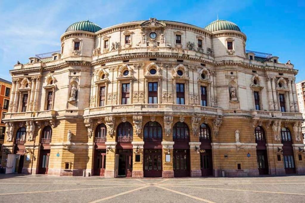 Calida Estancia Descubre La Ciudad Бильбао Экстерьер фото